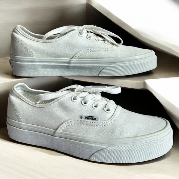 Vans Authentic Skate Women’s Shoe  Size: 5.5 True White - Picture 2 of 14